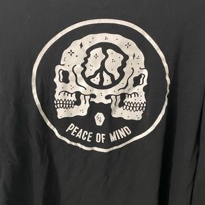 Peace of Mind Lurking Class Artist Long sleeve